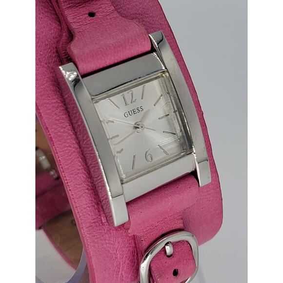 Guess Ladjes Quartz Watch 7.5\